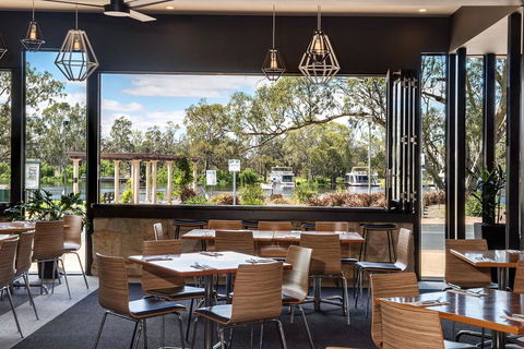 Berri Hotel - Stays Accommodation 9
