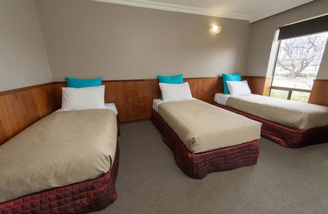 Berri Hotel - Stays Accommodation 41