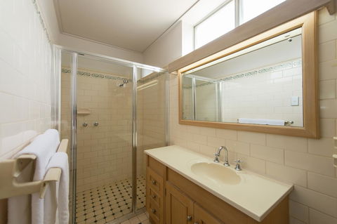 Berri Hotel - Stays Accommodation 39