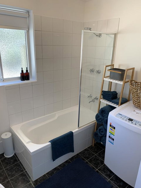 Sunshine Three - Stayed 35