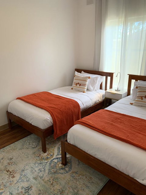 Sunshine Three - Stayed 33