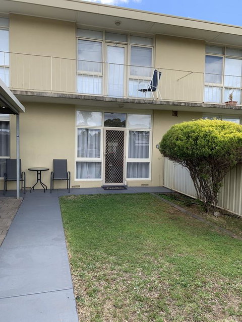 Sunshine Three - Stayed 40