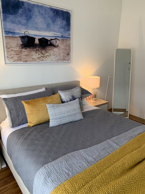 Sunshine Three - Stayed 25