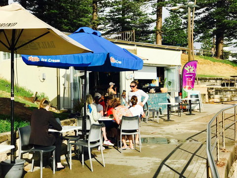 Stylish 3 Bedroom Beachview Apartment - Stays Accommodation 14