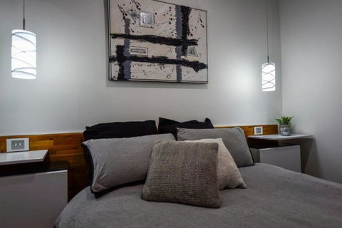 BENGALEE EXECUTIVE TOWNHOUSE- MODERN & STYLISH - Stayed 2