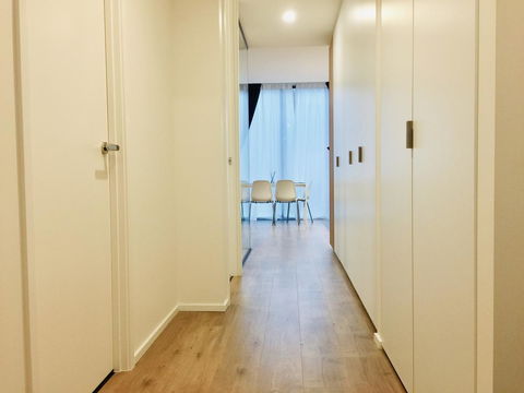 ONE Adelaide CBD - Stayed 18
