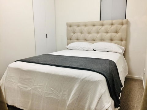 ONE Adelaide CBD - Stayed 15