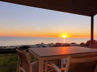 Luxurious 3 bedroom beachfront - panoramic views