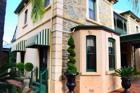 Grand Bluestone Mansion - Stayed 25