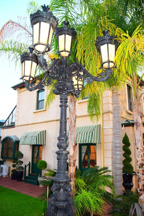 Grand Bluestone Mansion - Stayed 24