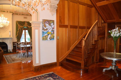 Grand Bluestone Mansion - Stayed 12