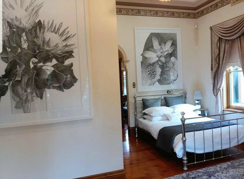 Grand Bluestone Mansion - Stayed 7