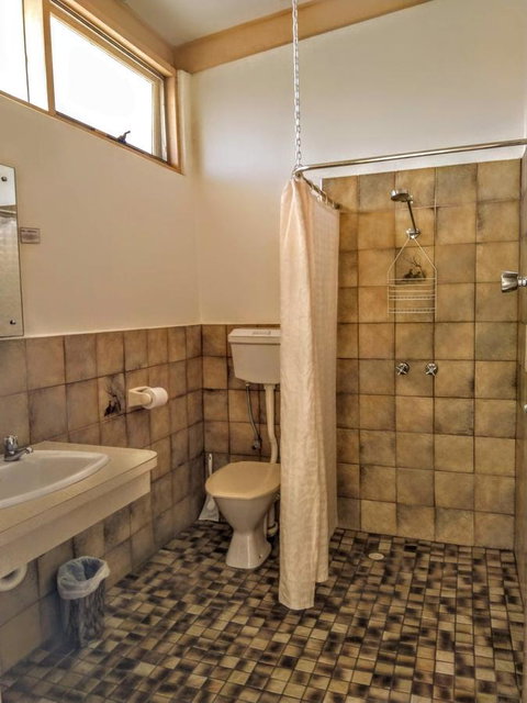 Highway One Motel - Stays Accommodation 28