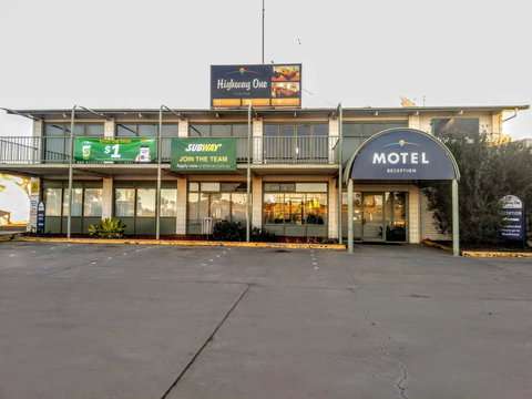 Highway One Motel - Stays Accommodation 14