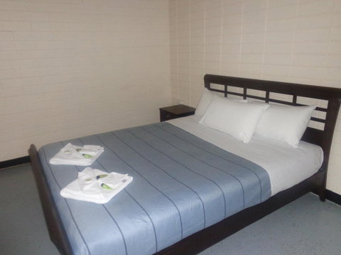 Adelaide Backpackers And Travellers Inn - Stayed 19