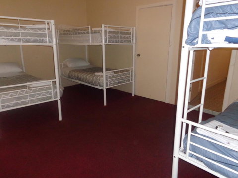 Adelaide Backpackers And Travellers Inn - Stayed 2