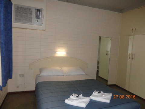 Adelaide Backpackers And Travellers Inn - Stayed 20