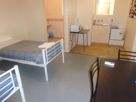 Adelaide Backpackers And Travellers Inn - Stayed 43
