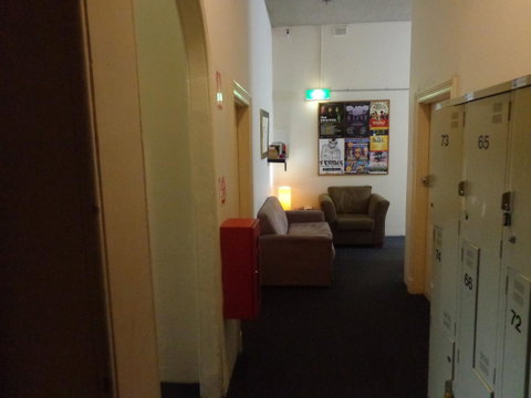 Adelaide Backpackers And Travellers Inn - Stayed 12