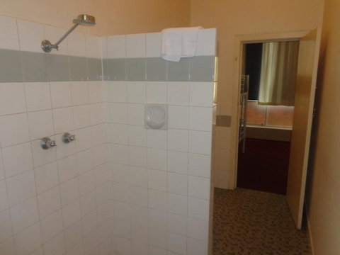 Adelaide Backpackers And Travellers Inn - Stayed 5