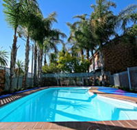 Cattlemans Country Motor Inn  Serviced Apartments - Stayed