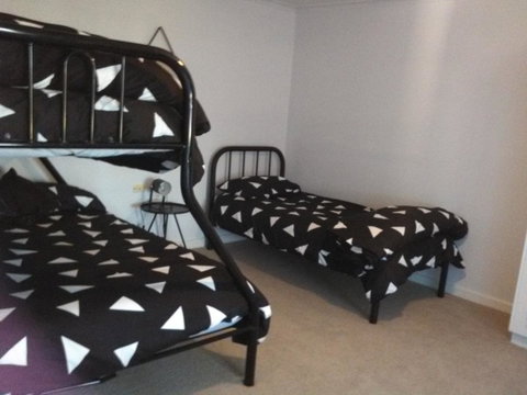 Hilltop Escape - Stayed 15