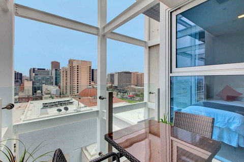 Executive Suite, Incredible Views Of City - Stayed 4