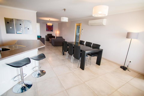 Waterfront On Jefferson, At Wellington Marina, SA - Stayed 4