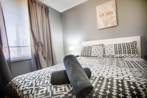 Waterfront On Jefferson, At Wellington Marina, SA - Stayed 15