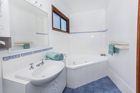 Echo Holiday Parks - Naracoorte - Stayed 30