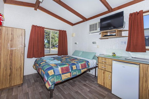 Echo Holiday Parks - Naracoorte - Stayed 42