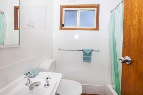 Echo Holiday Parks - Naracoorte - Stayed 15