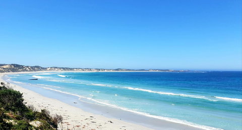 Rocks Retreat House With Sea Views - Stayed 7