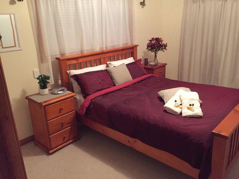 Rocks Retreat House With Sea Views - Stayed 6