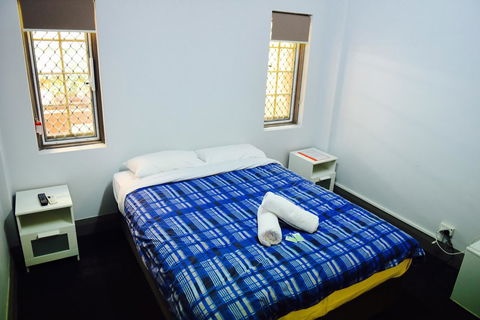 The Emperors Crown Hostel - Stayed 13