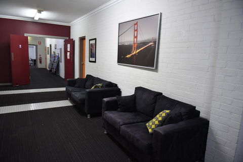 The Emperors Crown Hostel - Stayed 9