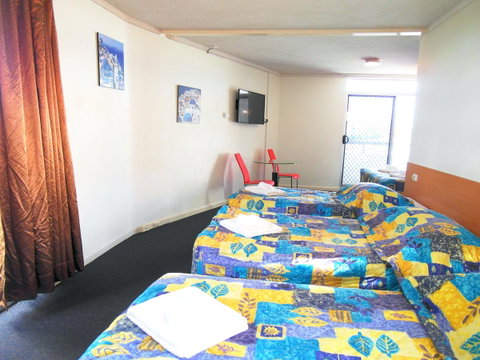 Econo Lodge Rivervale - Stayed 24