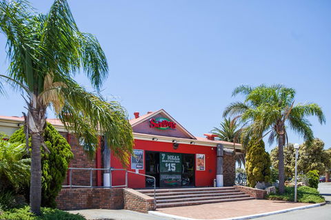 Leisure Inn Hotel Rockingham - Stayed 33