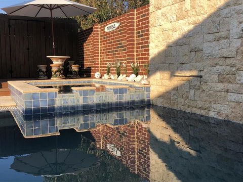 The Compass Beach House - Stayed 25