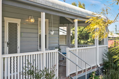 Lavender Cottage - Stays Accommodation 2