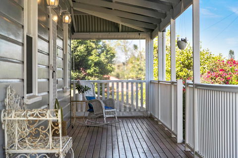 Lavender Cottage - Stays Accommodation 3