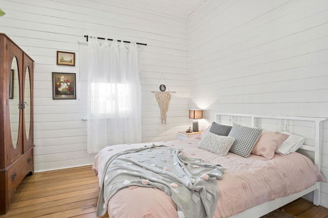 Lavender Cottage - Stays Accommodation 9