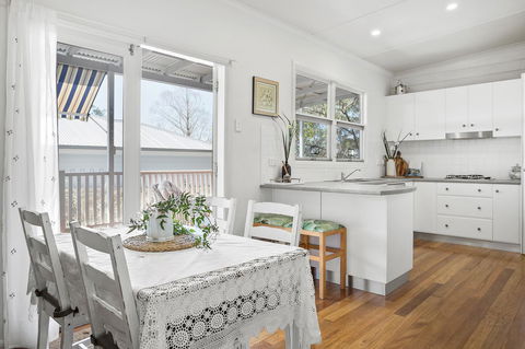 Lavender Cottage - Stays Accommodation 12