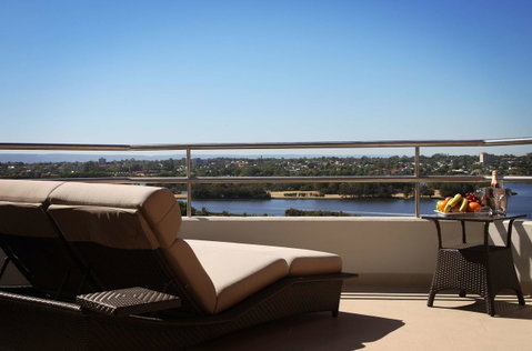 Residence On Langley Park - Stayed 19