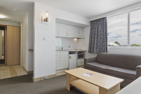 Metro Hotel Perth - Stayed 26