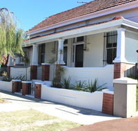 Captain's Heritage Cottage - Stayed