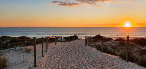 West Beach Lagoon 123 - Location & Views!!! - Stayed 25