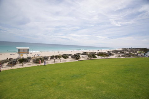 West Beach Lagoon 123 - Location & Views!!! - Stayed 19
