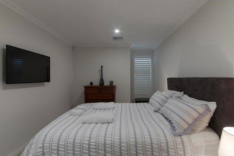 Epsom On Swan Bed & Breakfast - Stayed 13