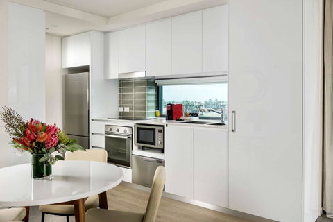 Ramada By Wyndham VetroBlu Scarborough Beach - Stayed 44